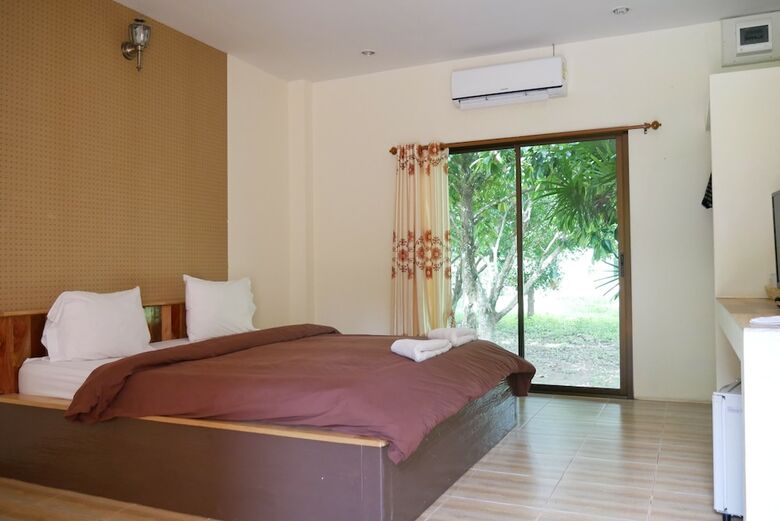 Hotel Aiyara Garden Resort