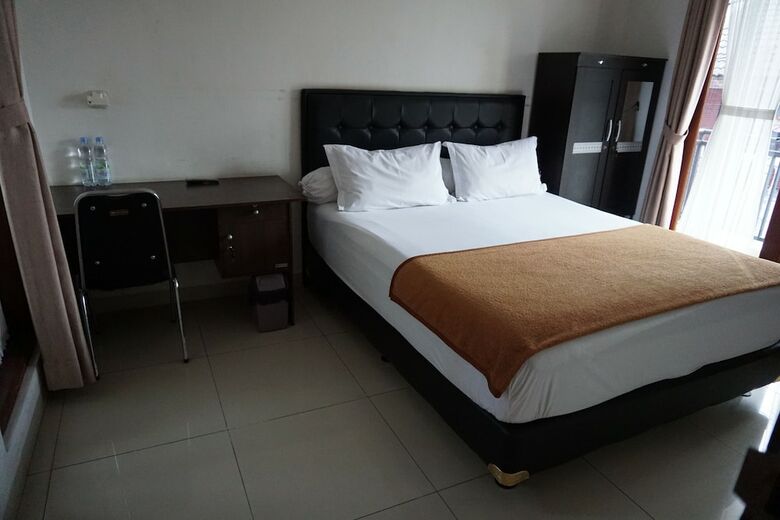 Rumah Sarwestri B&B