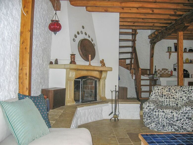 Villa Old House