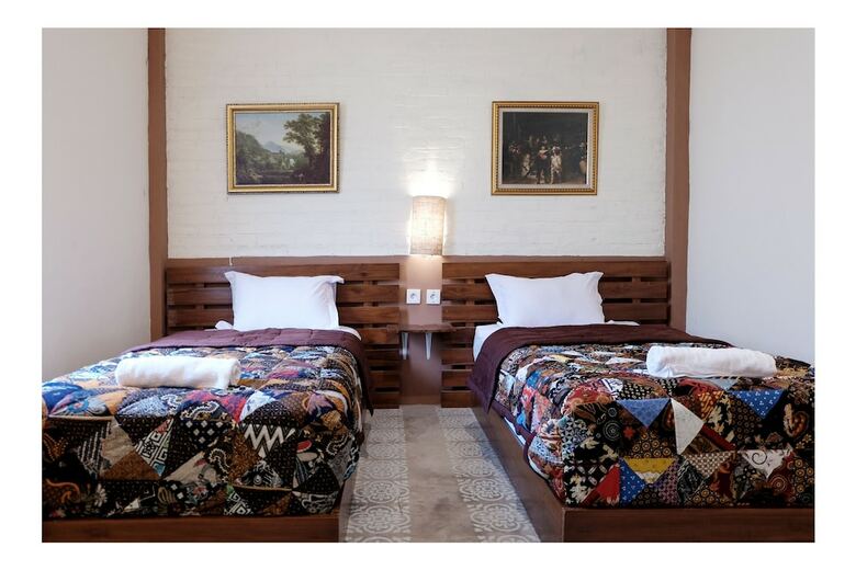 Bed & Breakfast Hinggil Homestay