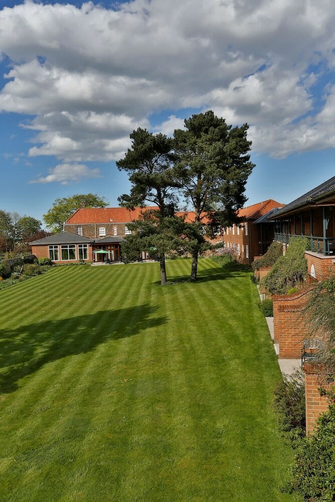 Best Western Plus Kings Lynn Knights Hill Hotel & Spa