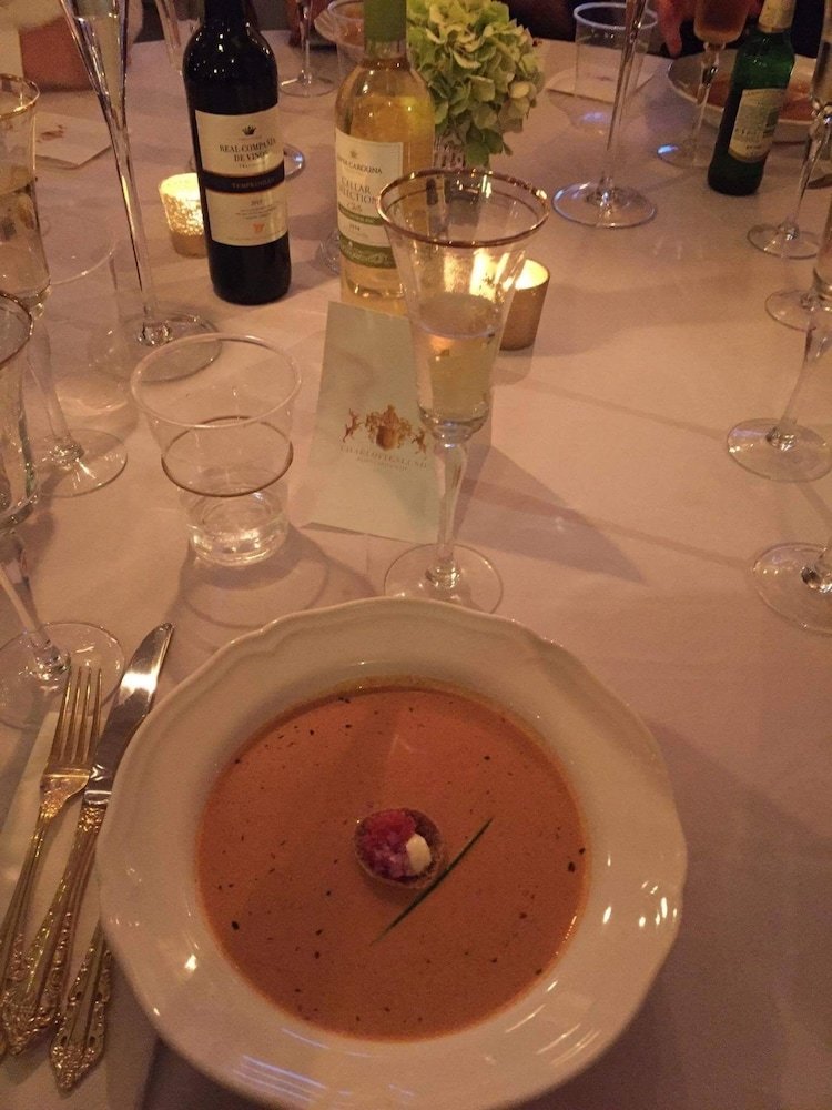 Charlottenlund Hotel & Restaurant