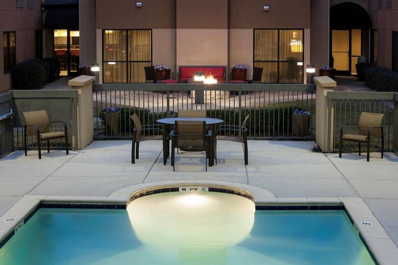 Hotel Courtyard By Marriott Jackson