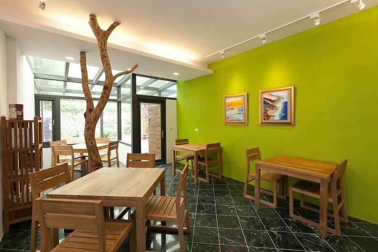 Villa Loha Family Beachside Homestay