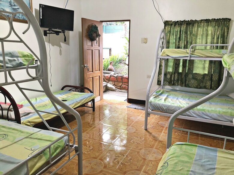 Hotel Mt. Maculot View Resort