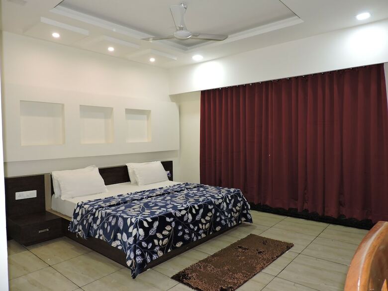 Hotel Raj Mahal
