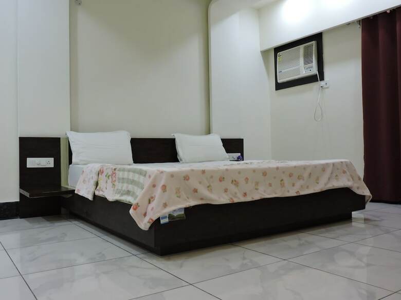 Hotel Raj Mahal