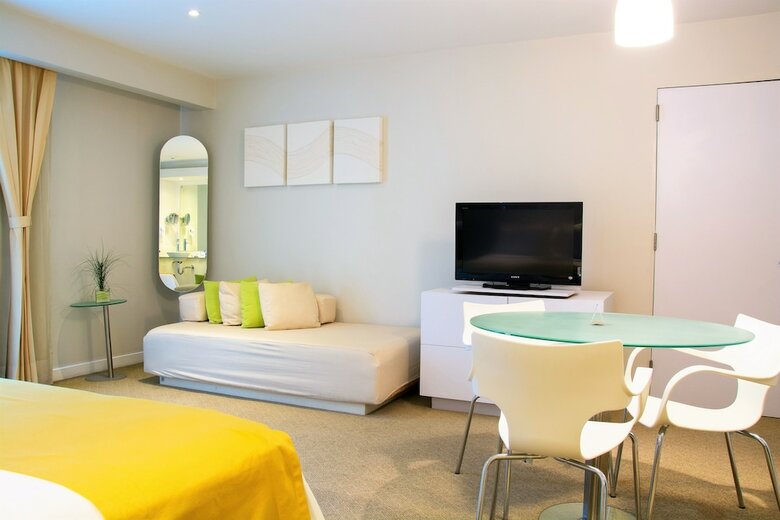 Hotel Holiday Inn Express And Suites At Wtc