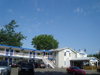 Motel Canadas Best Value Inn
