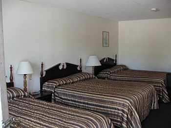 Motel Canadas Best Value Inn