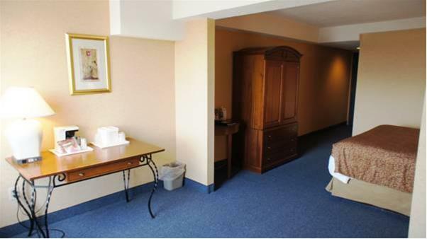 Imperial Hotel & Suites