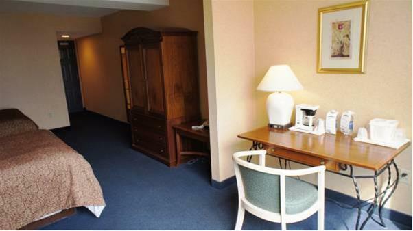 Imperial Hotel & Suites