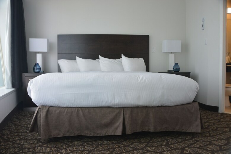 Tower Hotel At Fallsview