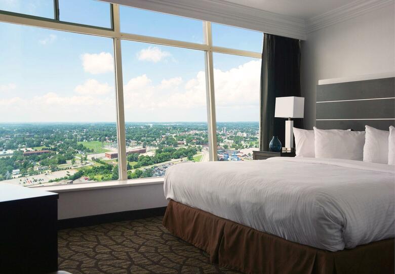 Tower Hotel At Fallsview