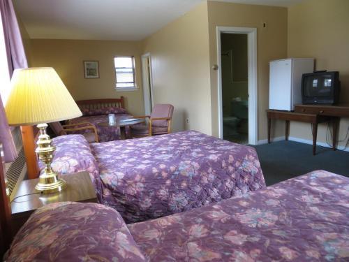 Riverview Motel