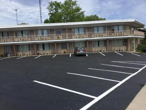 Riverview Motel