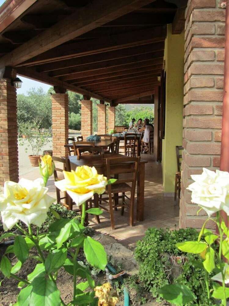 Agroturismo Agriturismo Sa Tiria