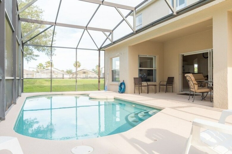 Cumbrian Lakes 4826 - Six Bedroom Villa With Private Pool