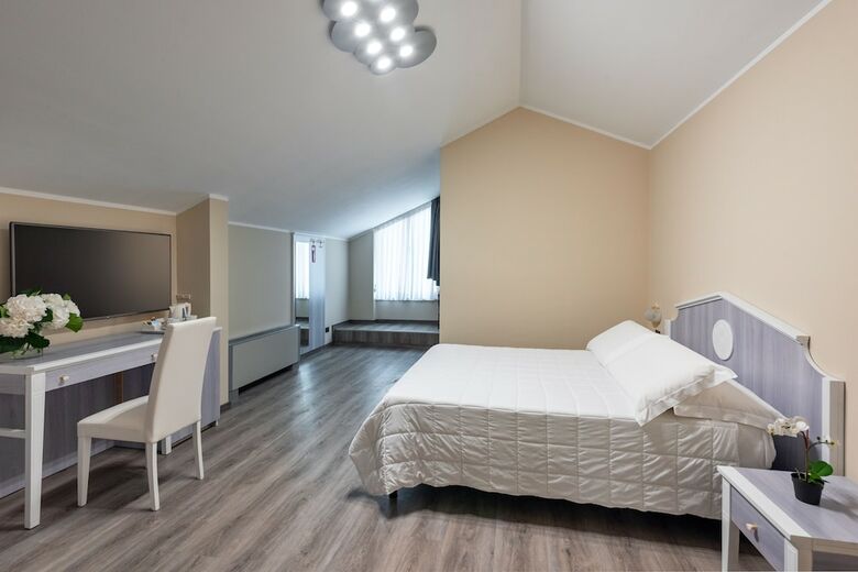 Rivoli Hotel