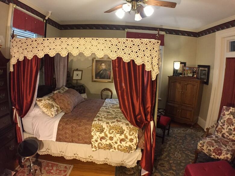 Thornton House Bed And Breakfast