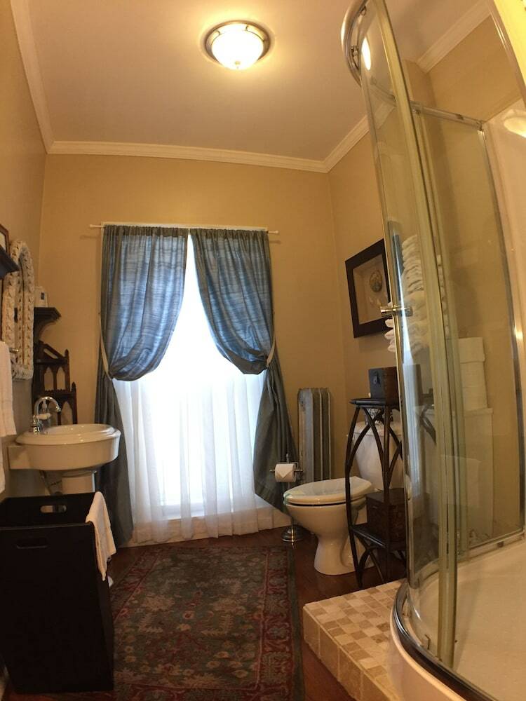 Thornton House Bed And Breakfast