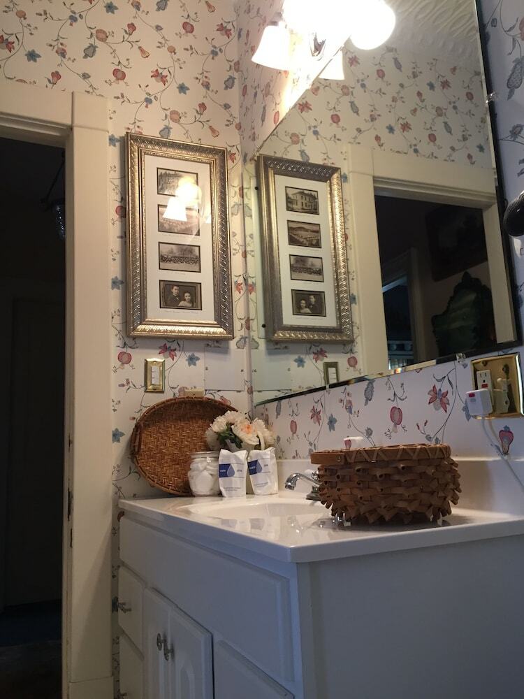 Thornton House Bed And Breakfast
