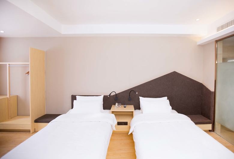 Ibis Styles Jingdezhen Cidu Avenue Hotel