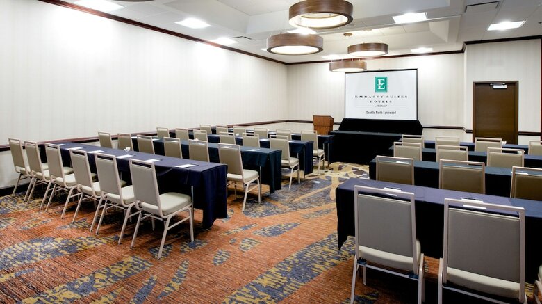 Hotel Embassy Suites By Hilton Seattle North Lynnwood