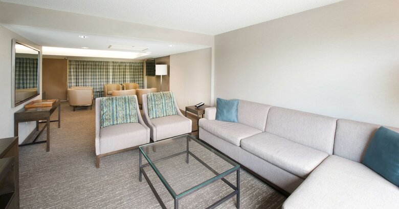 Hotel Embassy Suites By Hilton Seattle North Lynnwood