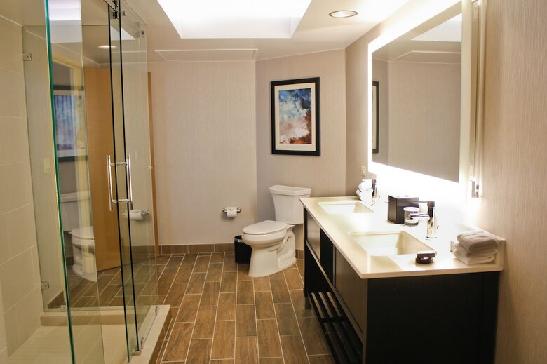 Hotel Embassy Suites By Hilton Seattle North Lynnwood