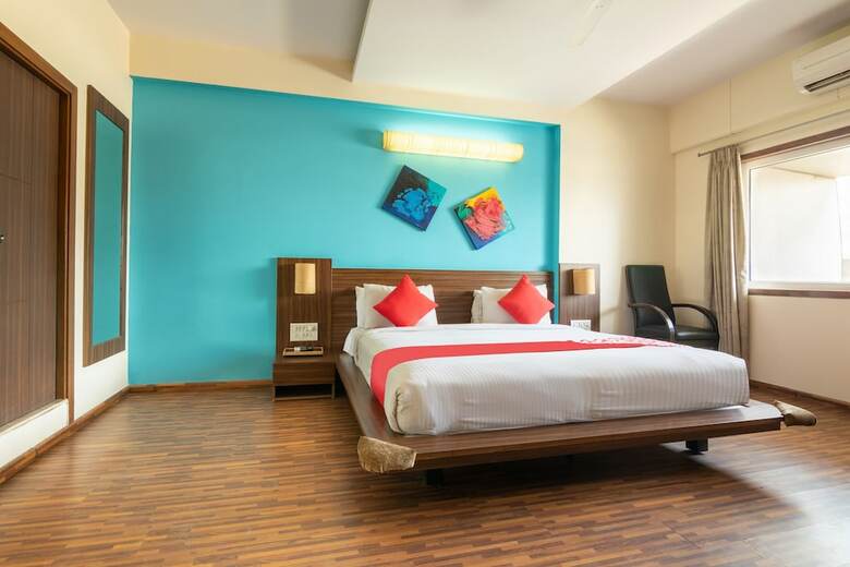 Oyo 14972 Hotel Ekaa