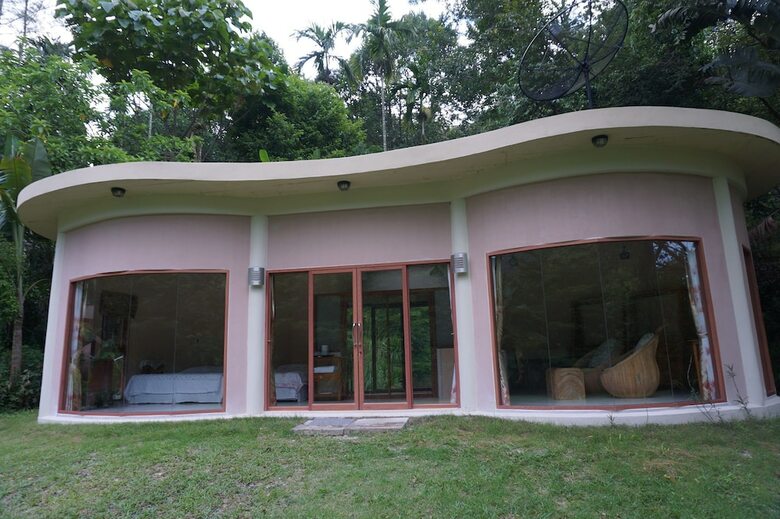 Hotel Smallville Resort Ranong