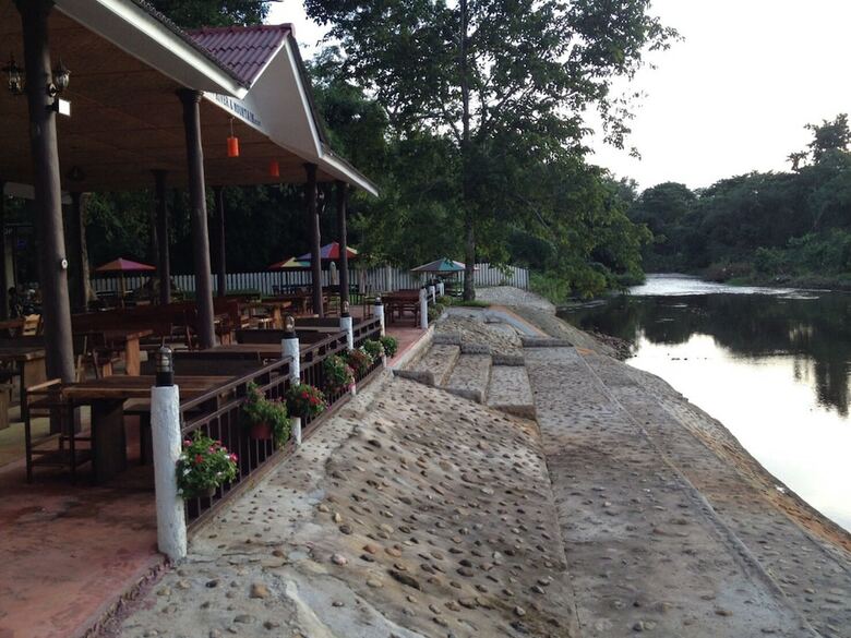Hotel River & Mountain Resort