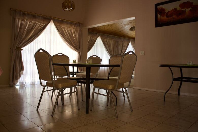 Bed & Breakfast Pentagon Guesthouse