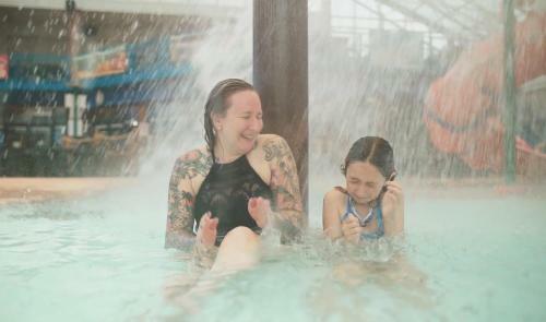 Hotel Americana Waterpark Resort & Spa