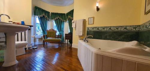 A Moment In Time Bed And Breakfast