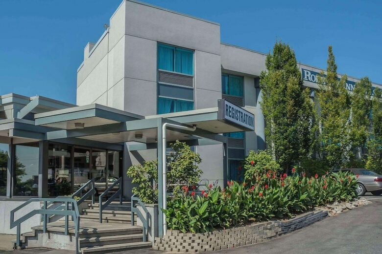 Hotel Rodeway Inn Fallsview
