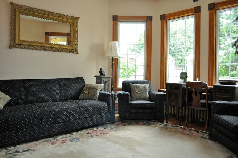 Ellis House Bed & Breakfast