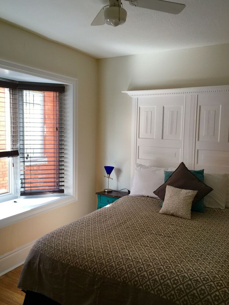 Ellis House Bed & Breakfast