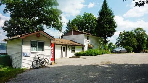 Silver Springs Cottage Resort