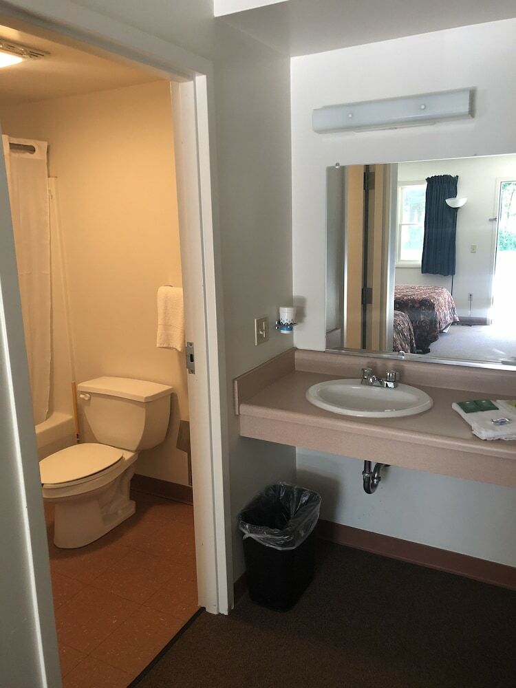 Gravity Inn Motel