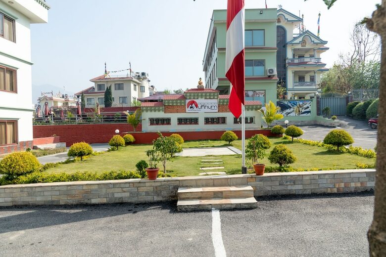 Hotel Mukhum International