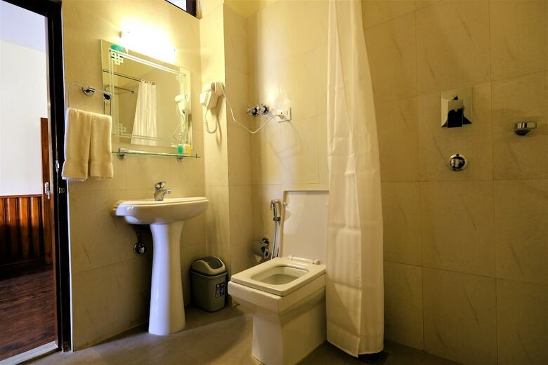 Hotel Mukhum International