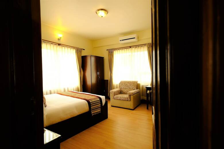 Hotel Mukhum International