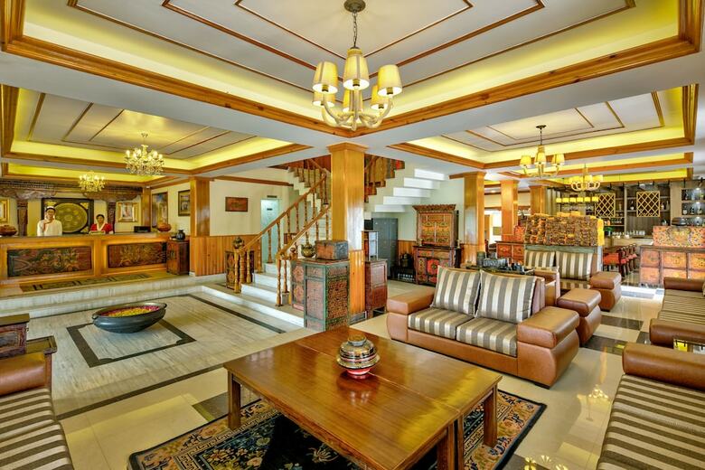 Hotel Mukhum International