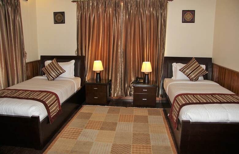 Hotel Mukhum International