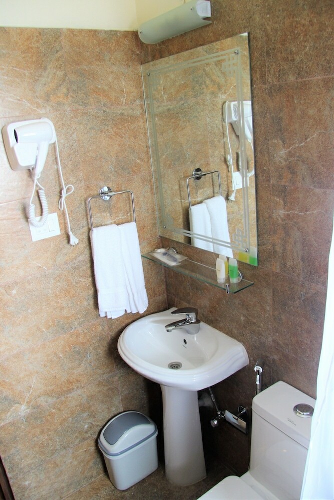 Hotel Mukhum International