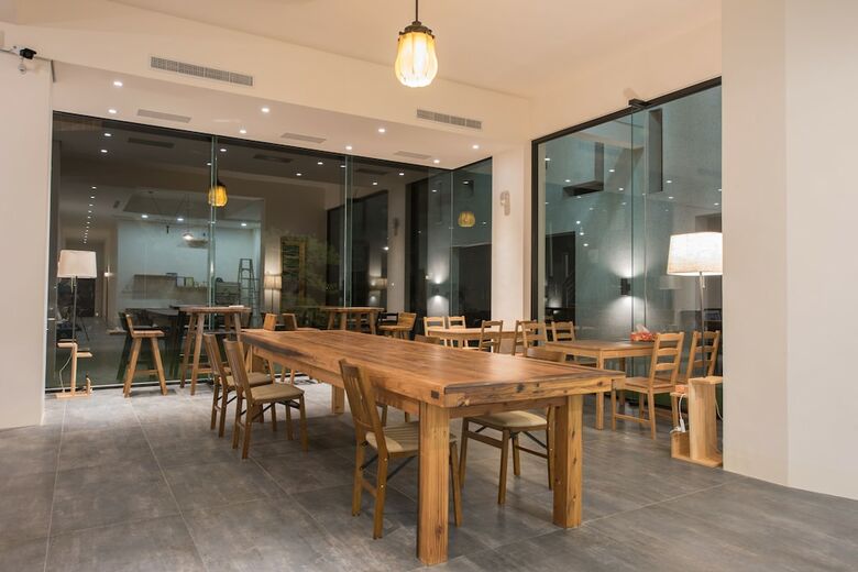 Hotel Here Is Bnb