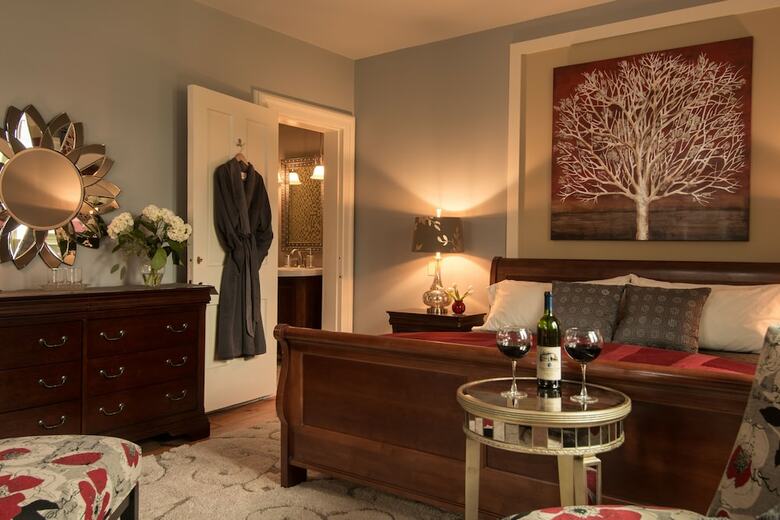 Bed & Breakfast Gothic Eves Inn And Spa
