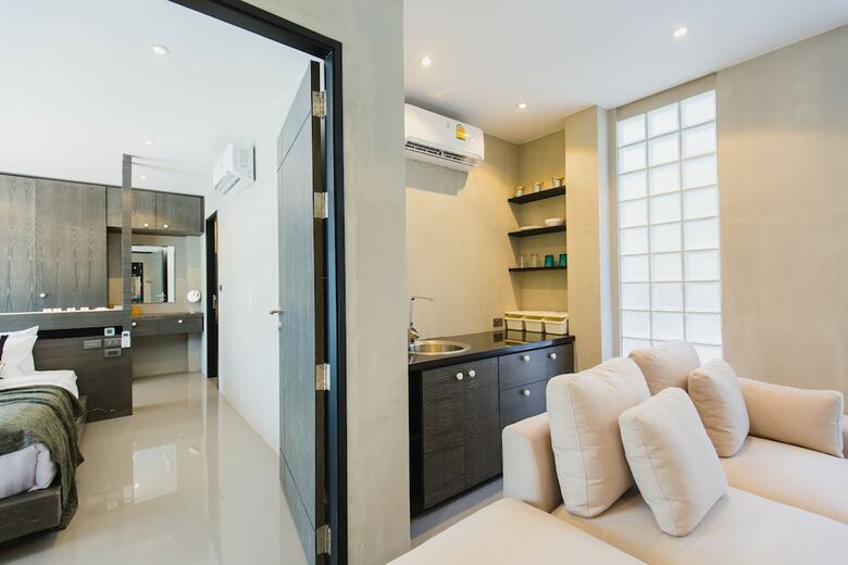 Luxury 4 Bedroom Villa Baan Rim Nam